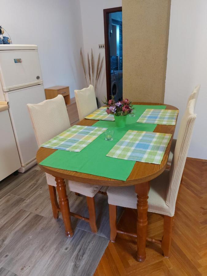Apartman Stefan Karlobag Extérieur photo
